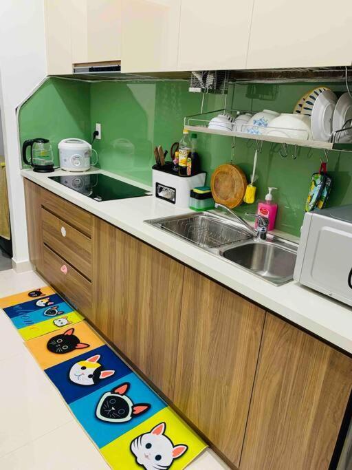 Q7 Riverside 2 Bed W River-view, Netflix & Pool Ho Chi Minh City