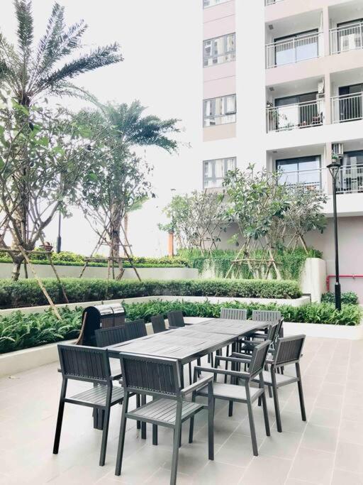 Apartment Q7 Riverside 2 Bed W River-view, Netflix & Pool